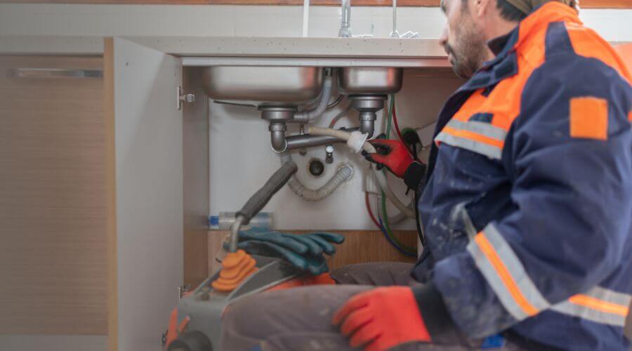 Professional slab leak plumber services in Oakpark, VA